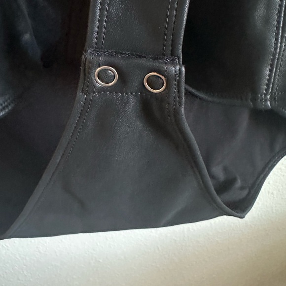 GOOD AMERICAN Corset Bodysuit. - Picture 10 of 16